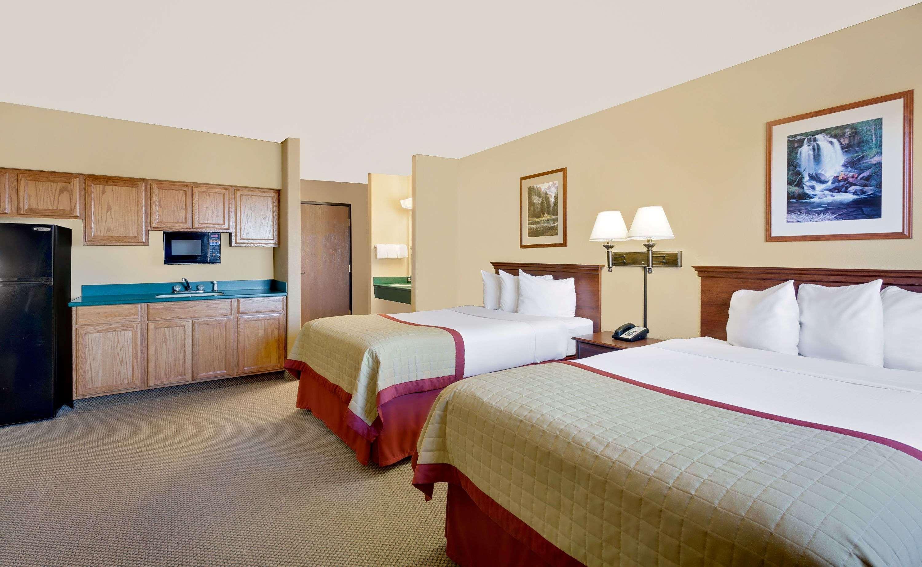 Pinedale Hotel & Suites מראה חיצוני תמונה